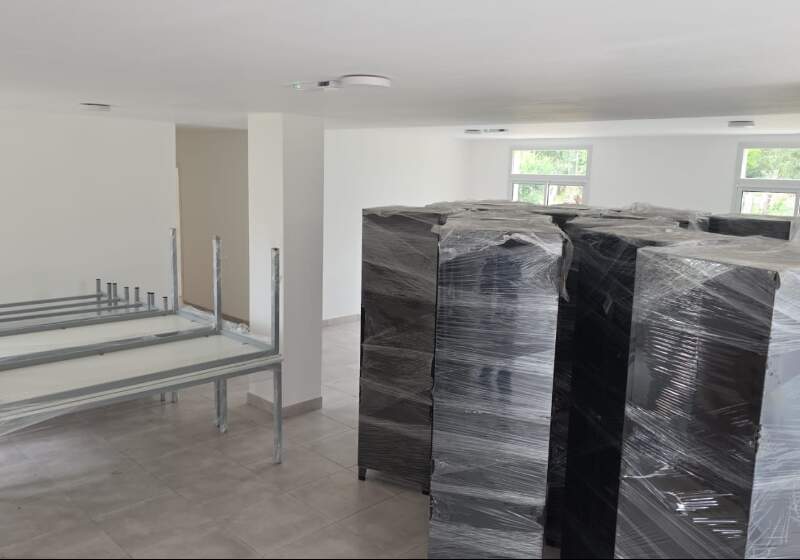 La institución sumó mobiliario para el sector que será inaugurado, en el marco de una intervención integral realizada por la Municipalidad de Mar Chiquita.