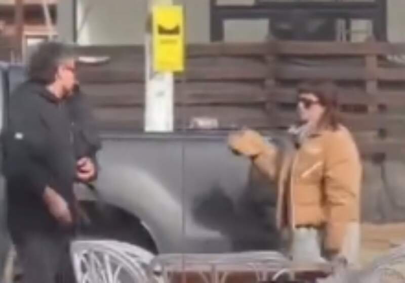 Los actores fueron vistos en la localidad tras su separación y la polémica por el pedido de excepción para construir en zona de médanos.