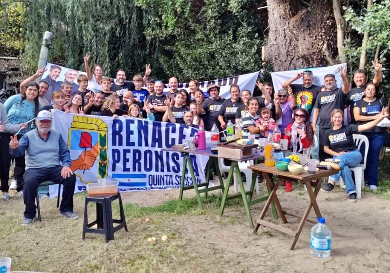 La agrupación realizó un almuerzo por el 1° de Mayo en su sede, donde compartió un guiso de lentejas y difundió un mensaje de unidad.