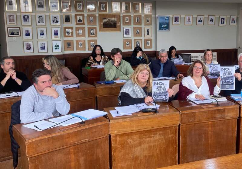 El concejal de La Libertad Avanza cuestionó la resolución aprobada por mayoría y sostuvo que el beneficio continuaría disponible.
