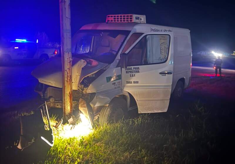 El accidente ocurrió este jueves pasadas las 19 horas. La zona ya se encontraba a oscuras por un corte de energía.