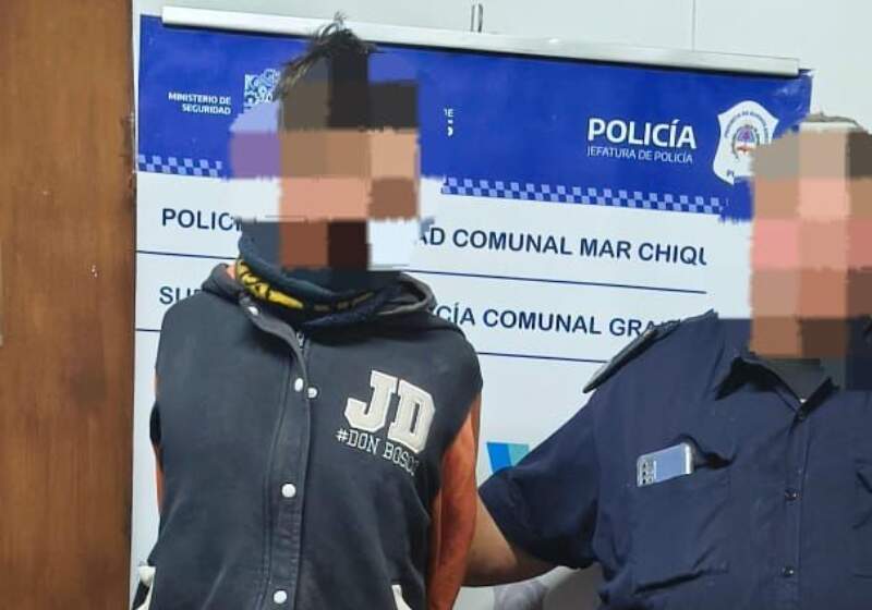 La víctima sufrió un desmayo al pedir ayuda y el agresor volvió a increpar al personal policial en el Centro de Salud.