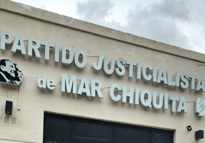Dirigentes locales supervisaron los trabajos de puesta en valor y destacaron el aporte de la militancia.