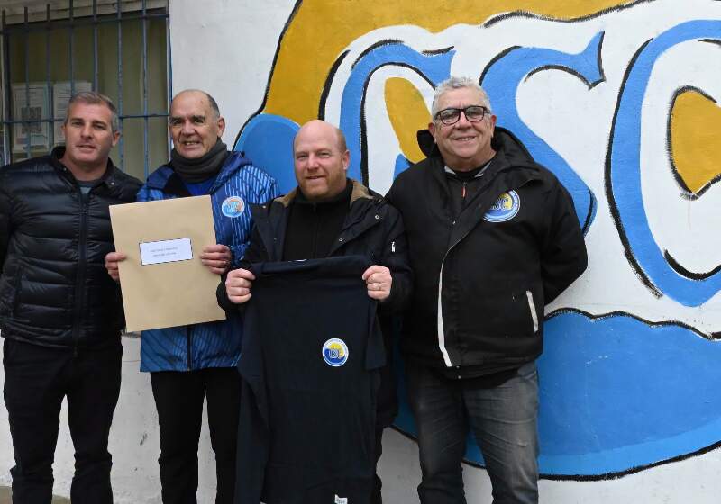El acto representó un avance en la regularización dominial del edificio que funciona como espacio comunitario.