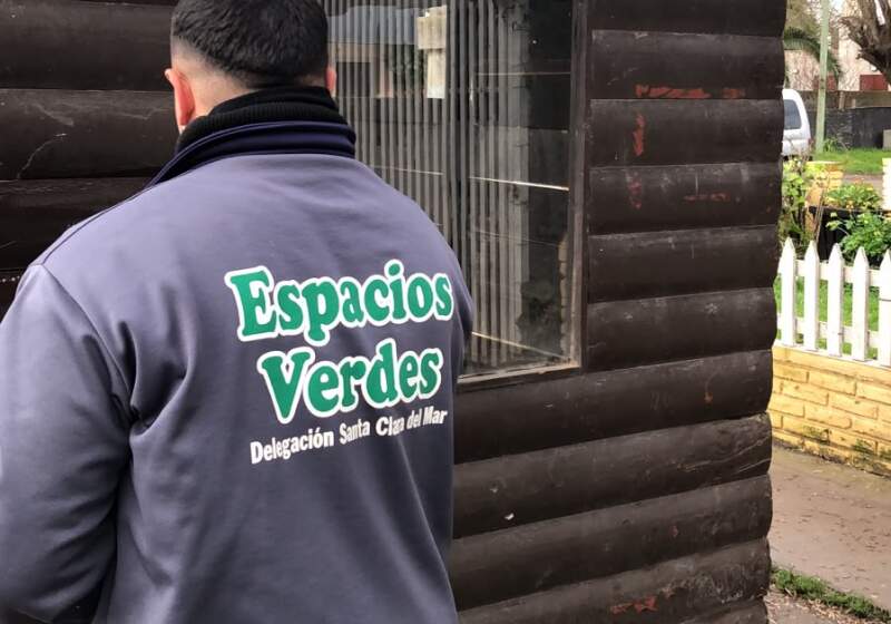 La Delegación informó el inicio de trabajos de recuperación con tareas de recambio y pintura en distintos puntos de la ciudad.
