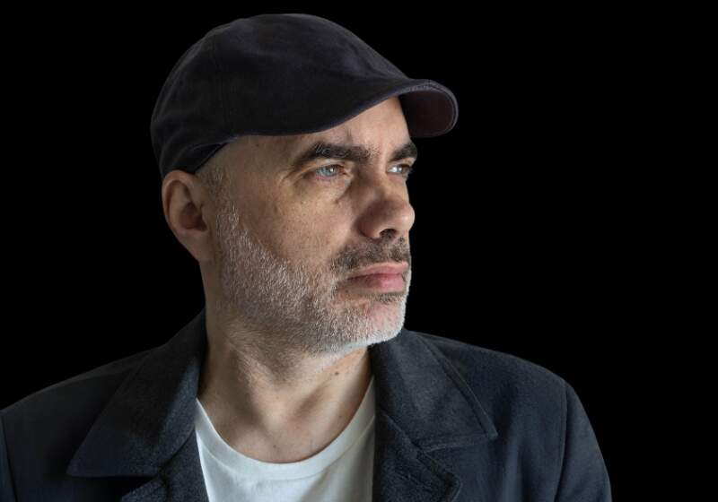El cantautor anunció una presentación el viernes 7 de agosto en Mole, en el marco de un año con actividad en distintos puntos del país.