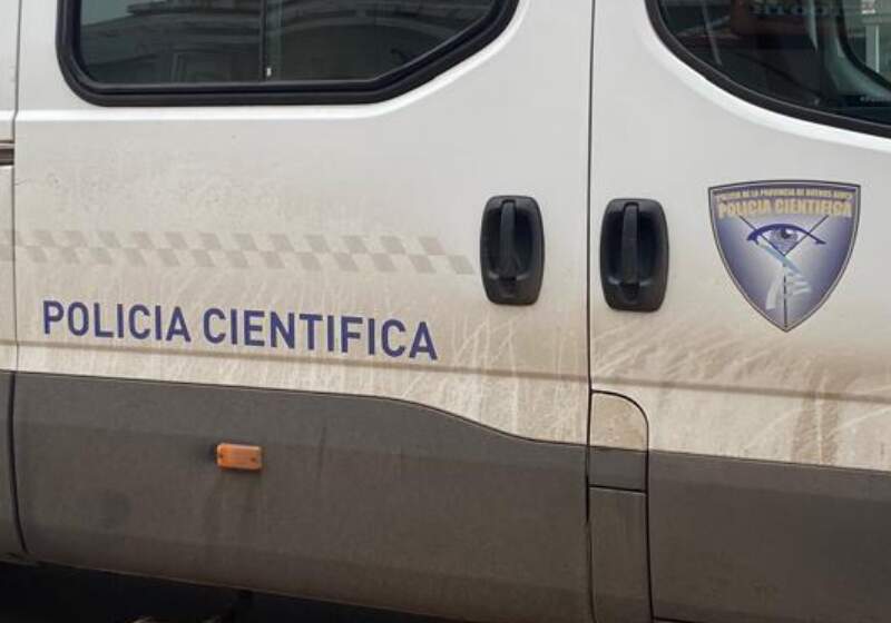 La víctima fue identificada como Jésica Mariela Chávez, de 40 años. No hay sospechosos.
