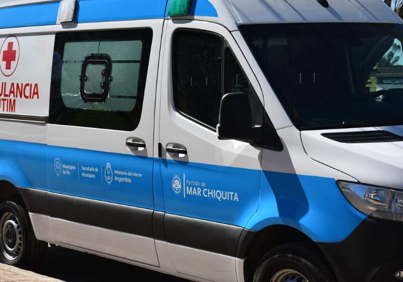Ocurrió este viernes por la tarde en cercanía al barrio 2 de Abril entre una ambulancia municipal y un utilitario.