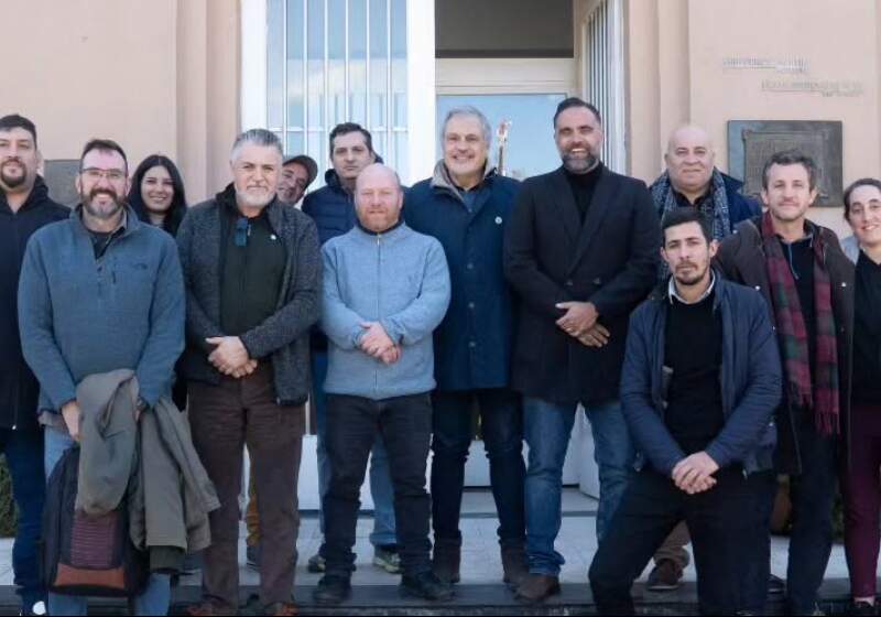 La iniciativa fue articulada entre el municipio, el sindicato Patrones y ministerios provinciales. Se dictará en Mar de Cobo.