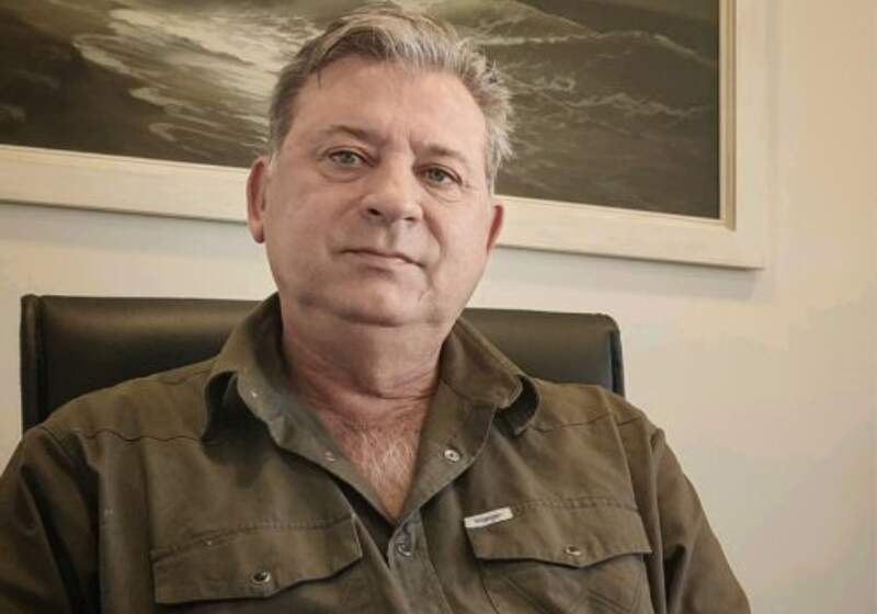 Guillermo Bianchi con información falsa se refirió a las obras de asfalto, espacios públicos y acantilados.
