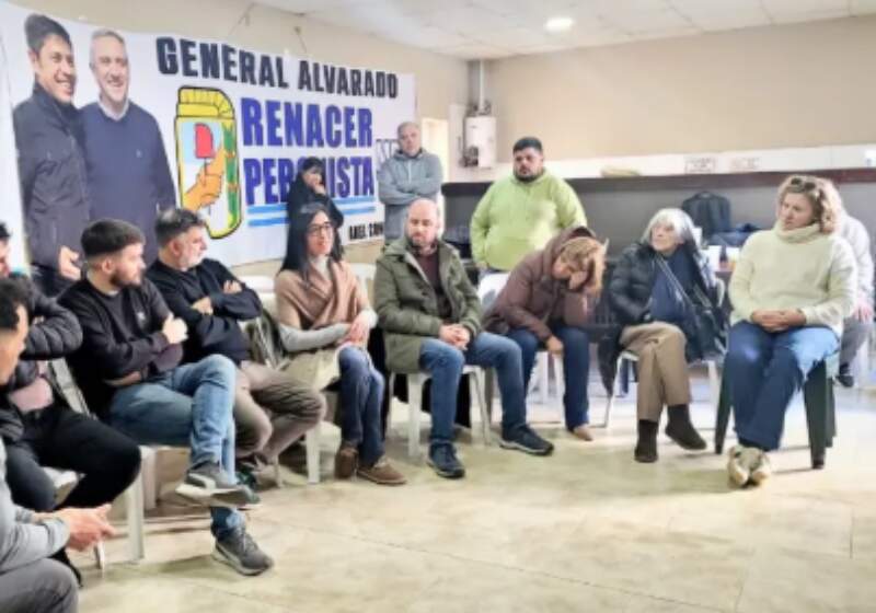 Con Diego Ginestra, referentes de participaron de una mesa de diálogo y análisis regional.