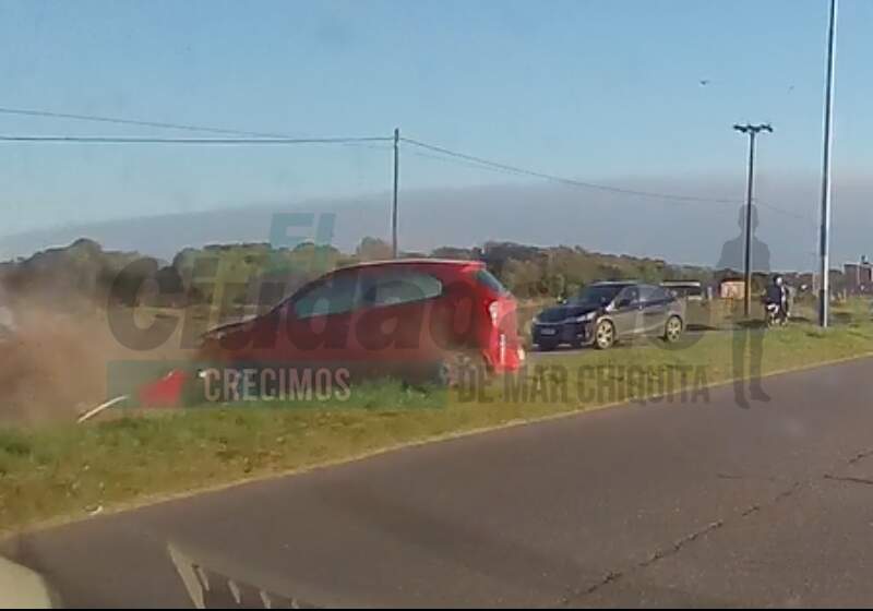 Ocurrió este lunes por la mañana frente al predio de Osse. Trasladaron a ambos conductores al Higa con politraumatismos.