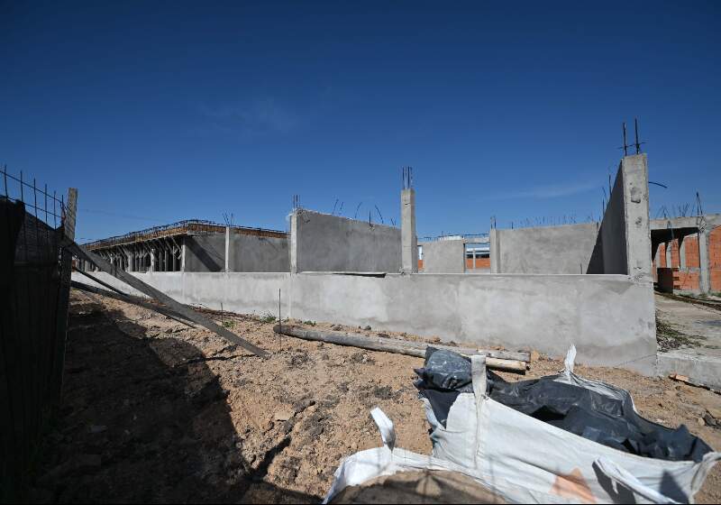 Según detalló el intendente Walter Wischnivetzky, las intervenciones abarcan obras de ampliación, refacciones integrales y tareas de mantenimiento.