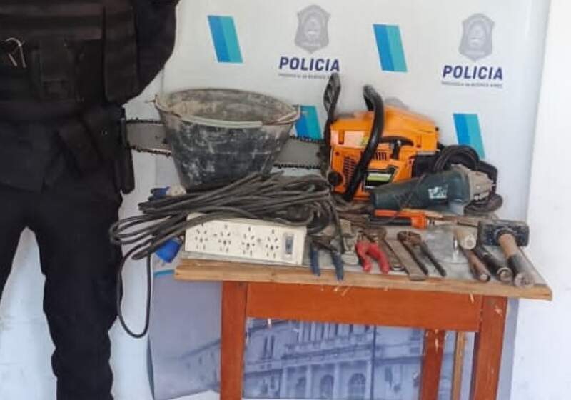 Tras una denuncia por robo en un galpón la policía recuperó elementos sustraídos y dos personas quedaron imputadas y en libertad.