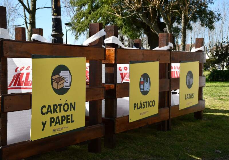 La Municipalidad de Mar Chiquita informó la incorporación del espacio de separación en Sarmiento, entre San Martín y 12 de Octubre.
