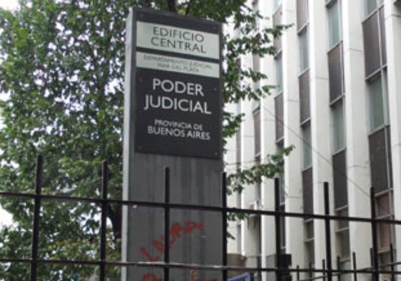 Trabas burocráticas e inacción de las autoridades educativas, el expediente acumula demoras mientras se vulnera el derecho de un menor.