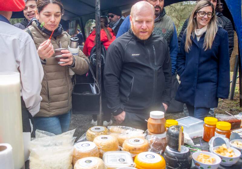 El jefe comunal recorrió propuestas productivas y educativas en el marco de la tercera edición del evento, que incluyó la inauguración del Museo de la institución.