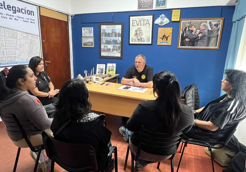 El delegado de Santa Clara, Fabián Jacquet, mantuvo una reunión de trabajo con el grupo de Promotores Ambientales.