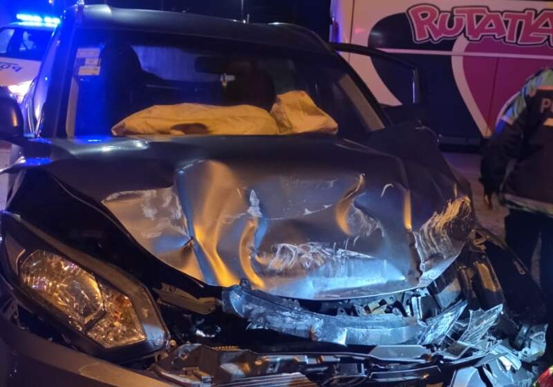 Ocurrió en la madrugada de este sábado en el kilómetro 386 y una mujer con lesiones leves fue trasladada al Hospital Interzonal.