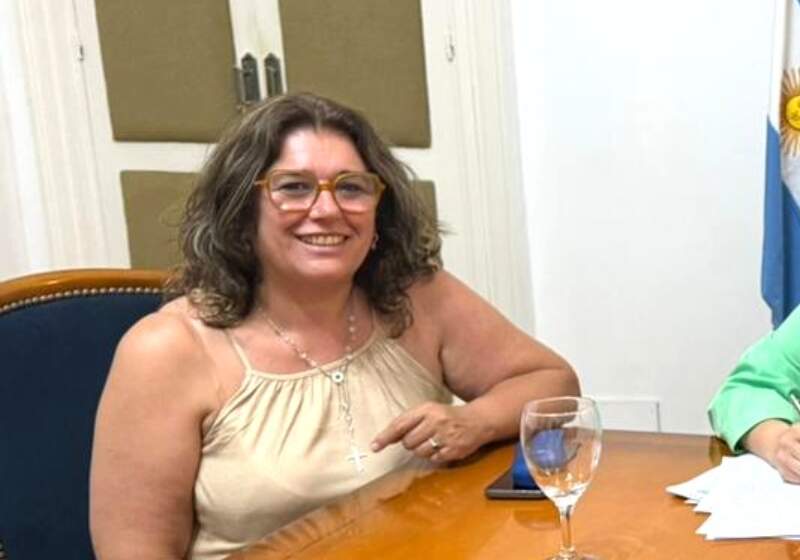 Se trata de la denuncia contra la concejal Verónica Serantes y las autoridades docentes que quedó desestimada mientras el fuero civil ordenó medidas de protección.