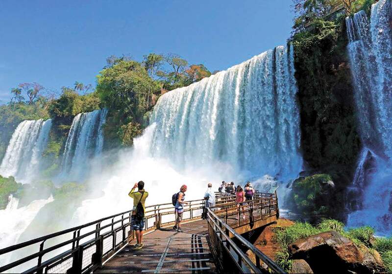 Inyectará $30.000 millones en el sector hasta diciembre próximo, y prevé que el Gobierno Nacional aporte unos $16.500 millones mediante la entrega de un subsidio a los turistas.