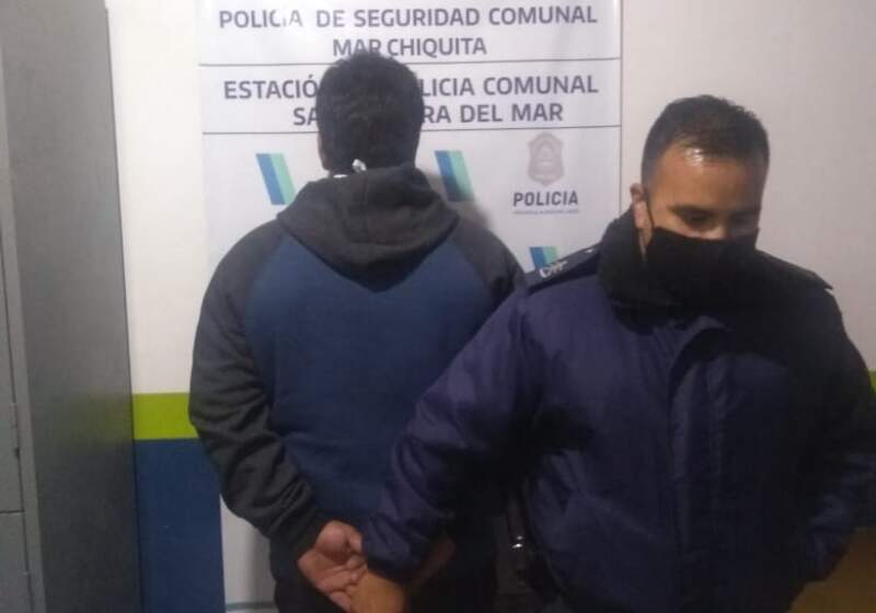 Sucedió este lunes por la mañana en Santa Clara del Mar. La policía redujo a un sujeto de 32 años que agredió a una mujer.