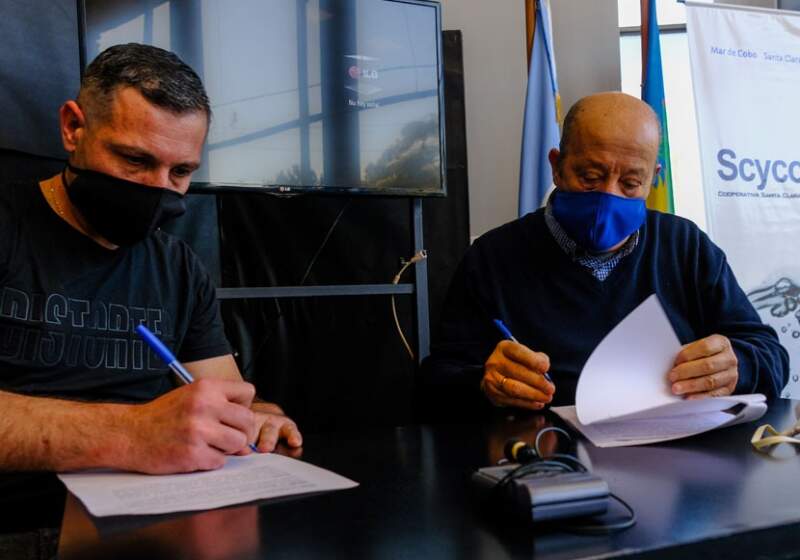 El Estado Nacional aportó más de 14 millones de pesos a la Cooperativa para realizar la obra cloacal. En cuanto al agua, la ampliación de la red podrá ser cobrada a los usuarios.