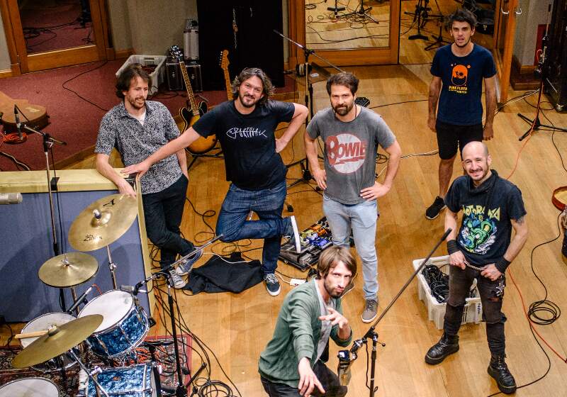 La banda de Pop Rock oriunda de la provincia de Buenos Aires, formado en 2016 por Nicolas Zadunaisky, Yate Shaw, Pablo Valle y Gonzalo Donofrio, lanzan su nuevo material.