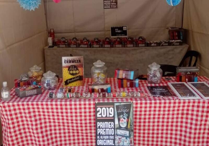 El emprendimiento familiar que surgió en Mar de Cobo revolucionó a la capital del Fernet y el cuarteto.