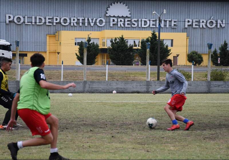 Este miércoles por la tarde, un seleccionado de jugadores de Mar Chiquita disputará un amistoso con el combinado de reserva del equipo recién ascendido a primera.