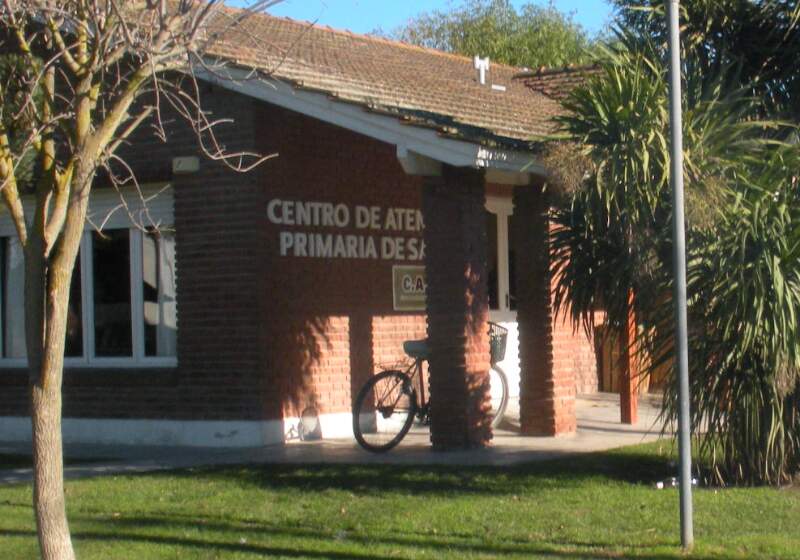 Es para "dejar libres los escenarios deportivos y culturales de Mar Chiquita, dando lugar a su funcionamiento habitual", dijo el secretario de Salud Mauricio Pons.