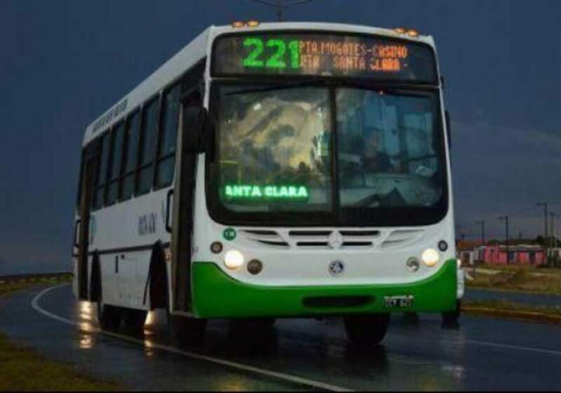 Funciona el transporte de pasajeros en las provincias y podría levantarse el paro del jueves y viernes