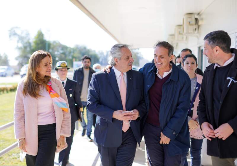 Fue al inaugurar obras de pavimentación y un nuevo edificio sanitario en el municipio bonaerense.