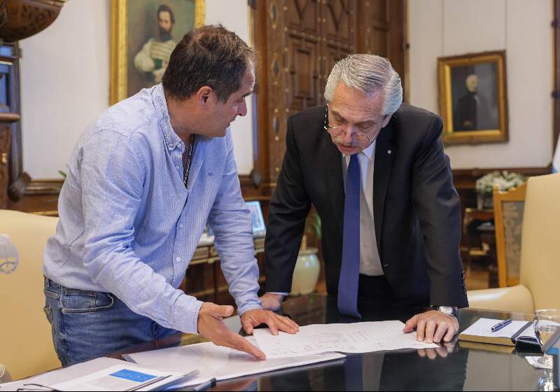 El Presidente Alberto Fernández analizó con Maggiotti la construcción y entrega de viviendas en todo el país