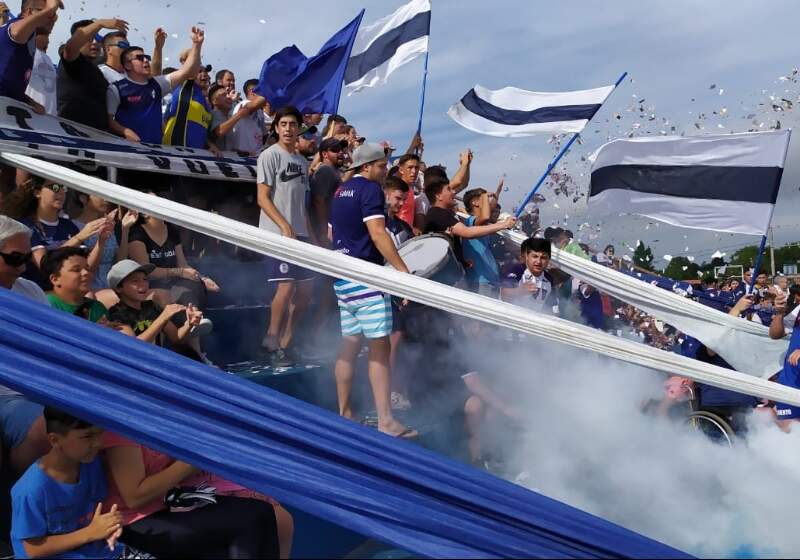 Este miércoles a las 15 será el debut en el campeonato de ascenso del fútbol argentino.